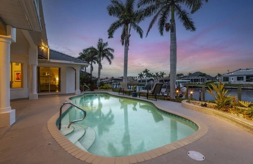 Peninsula Point House | 206 m² House ∙ 3 bedrooms ∙ 9 guests
