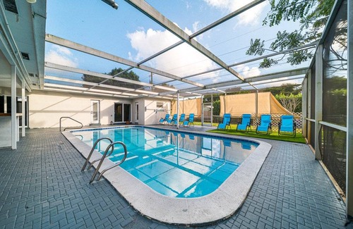Hollywood Hills House | 209 m² House ∙ 5 bedrooms ∙ 6 guests