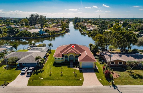 Fort Myers Villa | 210 m² Villa ∙ 3 bedrooms ∙ 6 guests
