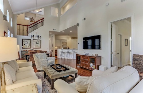 American Beach House | 2106 Summerwoods - Pristine Townhome With Just a Short Walk To The Beach!