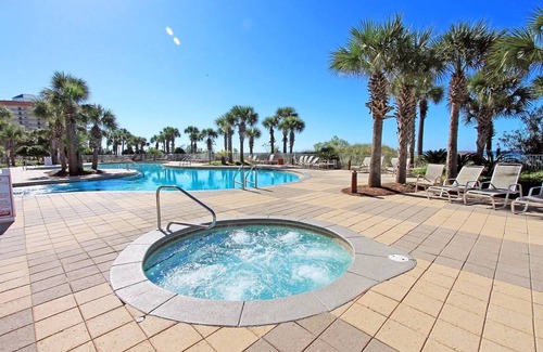 Crescent Beach Condo | 211 m² Condo ∙ 3 bedrooms ∙ 6 guests