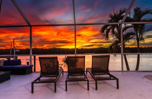 Whitney Beach House | 213 m² House ∙ 4 bedrooms ∙ 8 guests