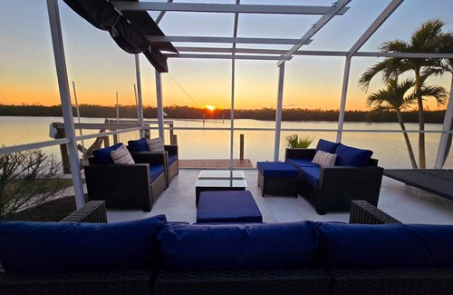 Whitney Beach House | 213 m² House ∙ 4 bedrooms ∙ 8 guests