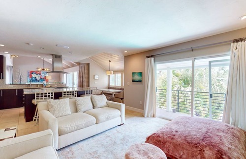 Whitfield House | 215 m² House ∙ 2 bedrooms ∙ 8 guests