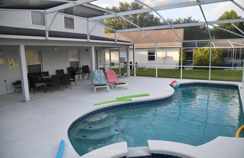 Clear Creek House | 220 m² House ∙ 4 bedrooms ∙ 10 guests