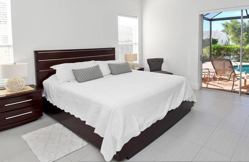 Crown Pointe Villa | 220 m² Villa ∙ 4 bedrooms ∙ 8 guests