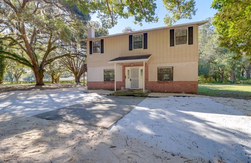 Summerfield House | 225 m² House ∙ 3 bedrooms ∙ 13 guests