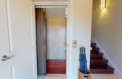 Marathon House | 230 m² House ∙ 3 bedrooms ∙ 8 guests