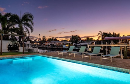 Whitney Beach House | 232 m² House ∙ 5 bedrooms ∙ 14 guests