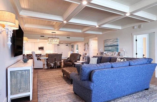 Davenport Condo | 233 m² Condo ∙ 4 bedrooms ∙ 8 guests