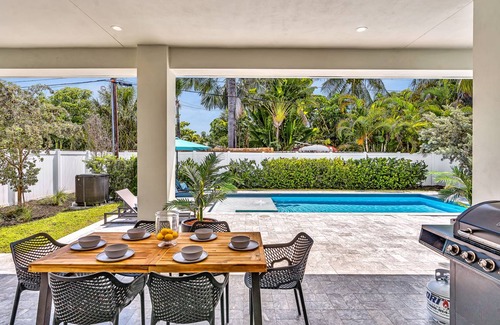 Poinsettia Heights House | 235 m² House ∙ 4 bedrooms ∙ 10 guests