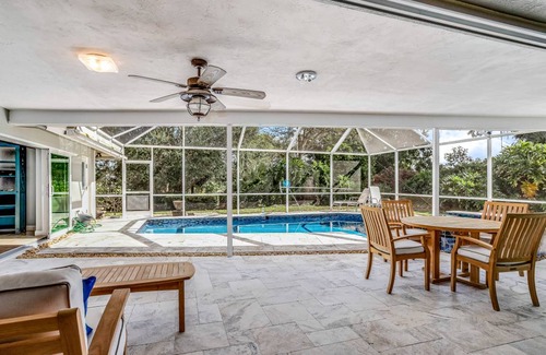 Palm River Estates House | 252 m² House ∙ 5 bedrooms ∙ 10 guests