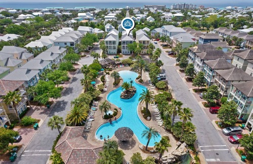 Villages of Crystal Beach House | 257 m² House ∙ 5 bedrooms ∙ 16 guests