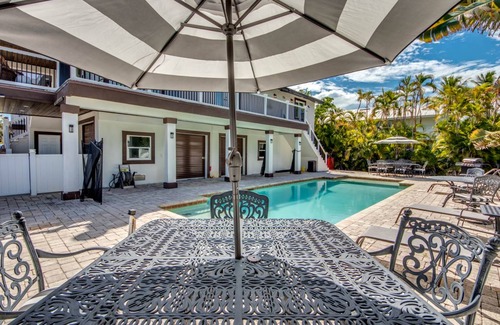 Mid Island House | 261 m² House ∙ 4 bedrooms ∙ 10 guests