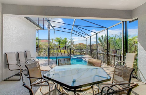 Calabay Parc Villa | 263 m² Villa ∙ 5 bedrooms ∙ 10 guests