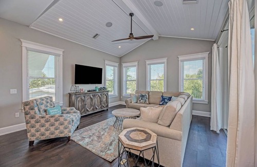 Anna Maria House | 279 m² House ∙ 5 bedrooms ∙ 12 guests