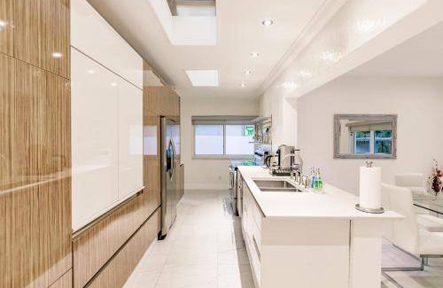 Ojus House | 279 m² House ∙ 5 bedrooms ∙ 11 guests