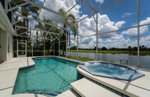 Ridgewood Lakes House | 283 m² House ∙ 4 bedrooms ∙ 8 guests