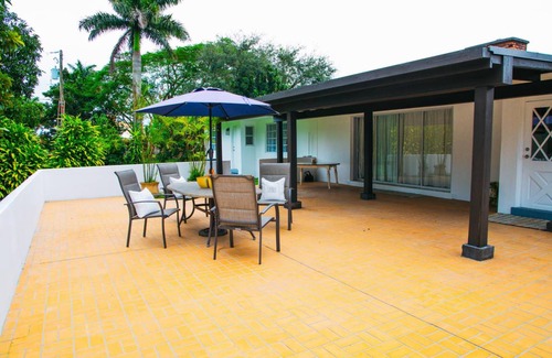 Homestead House | 287 m² House ∙ 4 bedrooms ∙ 8 guests
