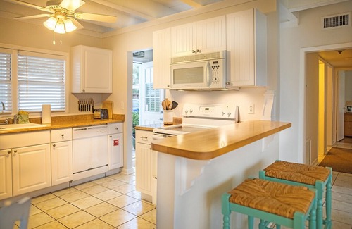 Ocean Cay House | 299 S. Fletcher Ave.