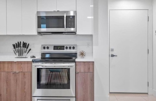 Coral Way Apartment | 2BDR 1 Bath Apt Centrally Located in Little Havana -101-