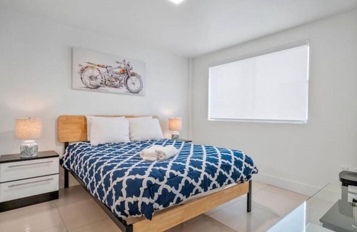 Coral Way Apartment | 2BDR 1 Bath Apt Centrally Located in Little Havana -101-