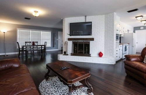 Palm Beach - West Palm Beach House | 3/3 private home with pool, steam sauna and fenced in tropical backyard