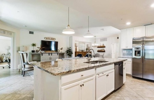 Lakewood Ranch Condo | 3 Bedroom Condo 319450 by Houzlet