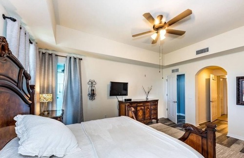 Charlotte Harbor Condo | 3 Bedroom Condo 430405 by Houzlet