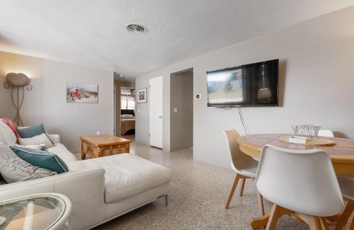 Bradenton House | 3 Bedroom Pool Home 5 Miles from Best Beaches Around home