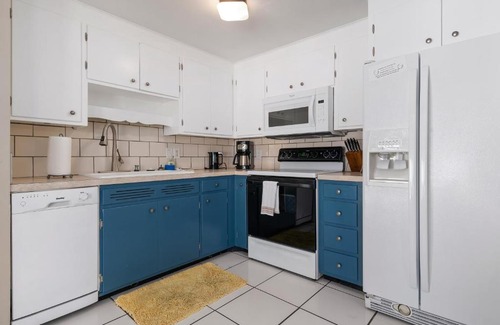 Bradenton House | 3 Bedroom Pool Home 5 Miles from Best Beaches Around home