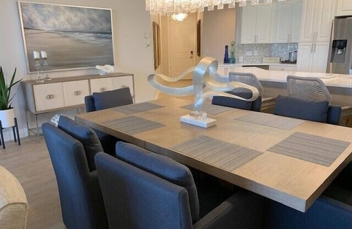 Vanderbilt Beach Condo | 3 Bedroom With Spectacular Bay And Gulf Views In The Distance - Reg 2-905