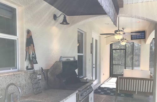 East Naples House | 3 mi to 5th & Naples Beach | Waterfront, 2800 sqf, quite location