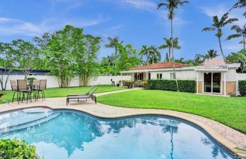 Wilton Manors House | 3 min. walk to Wilton Drive, pool and huge yard