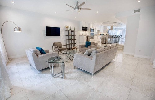 East Little Havana Villa | 3-story modern, home, with a large deck & jacuzzi overlooking the Miami River