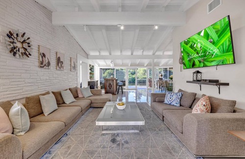 Coral Ridge House | 309 m² House ∙ 7 bedrooms ∙ 18 guests