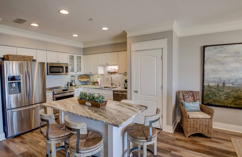Seagrove Beach Condo | 30A Seagrove Private Beach Access - 3 Bd 3 Ba Gulf View Near Seaside & Greenway!