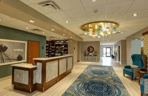 Temple Crest Hotel | 33 m² Hotel ∙ 2 bedrooms ∙ 127 guests