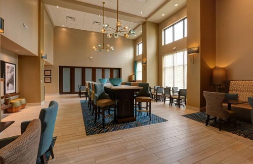 Temple Crest Hotel | 33 m² Hotel ∙ 2 bedrooms ∙ 127 guests