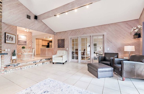 Lake Worth House | 334 m² House ∙ 3 bedrooms ∙ 6 guests