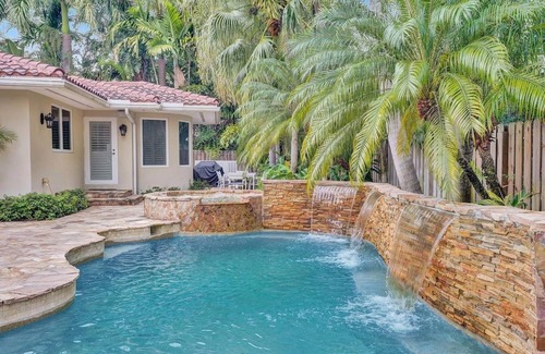 Coral Ridge House | 350 m² House ∙ 5 bedrooms ∙ 14 guests