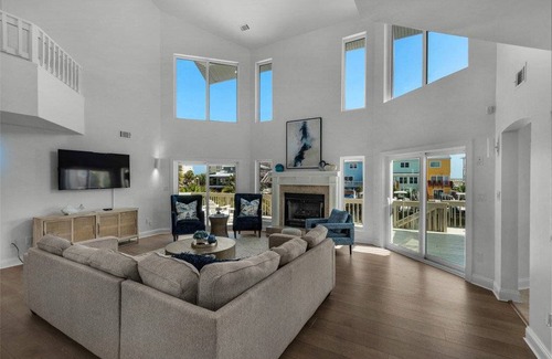Pensacola House | 353 m² House ∙ 6 bedrooms ∙ 23 guests