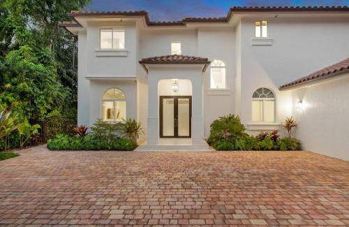 Coral Terrace House | 367 m² House ∙ 7 bedrooms ∙ 18 guests