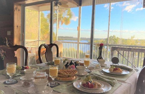 Crystal River Bed & Breakfast | 37 m² Bed and breakfast ∙ 4 guests