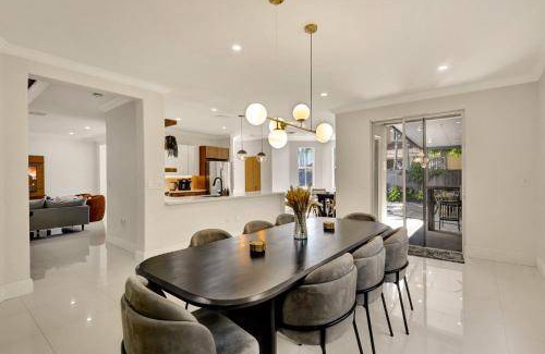 Ludlam House | 386 m² House ∙ 4 bedrooms ∙ 12 guests