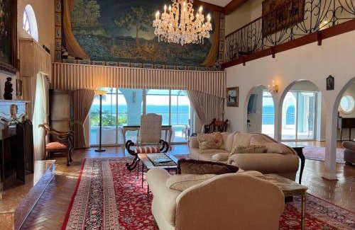 Bayshore Gardens House | 390 m² House ∙ 4 bedrooms ∙ 7 guests