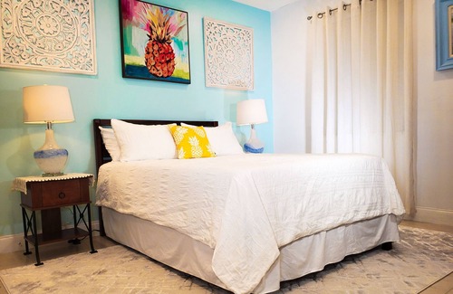 Southside House | 3BR Spacious Beach House★ Oasis Retreat & Gardens
