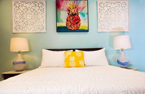 Southside House | 3BR Spacious Beach House★ Oasis Retreat & Gardens