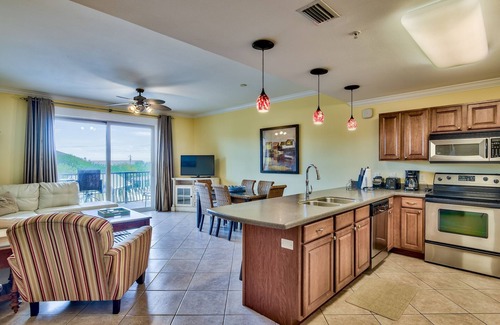 Fort Walton Beach - Destin Condo | 3rd floor, Zero Entry Pool, Garage Parking, Free Beach Service, Come Relax!