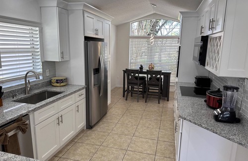 Haines City Villa | 4 Bed Pool Home on Golf Course - 20-25 Min Disney